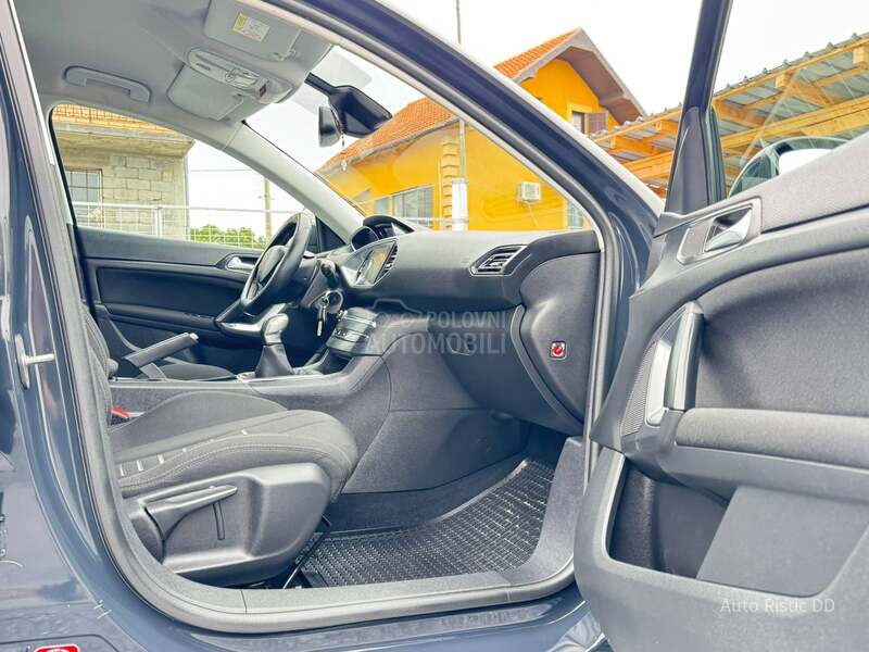 Peugeot 308 1.6 EHDI BESPREK0RAN