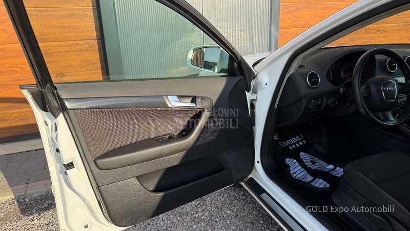 Audi A3 2.0 TDi S-TRONIC
