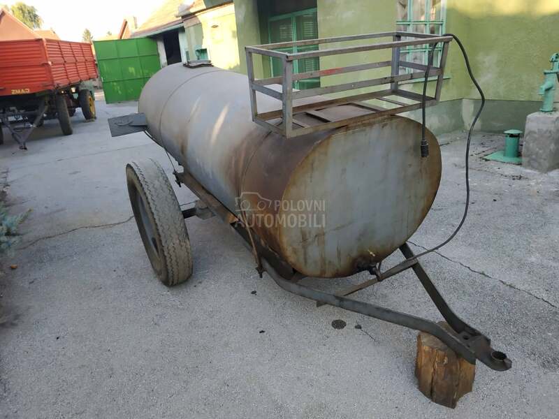 Cisterna za gorivo 1800l