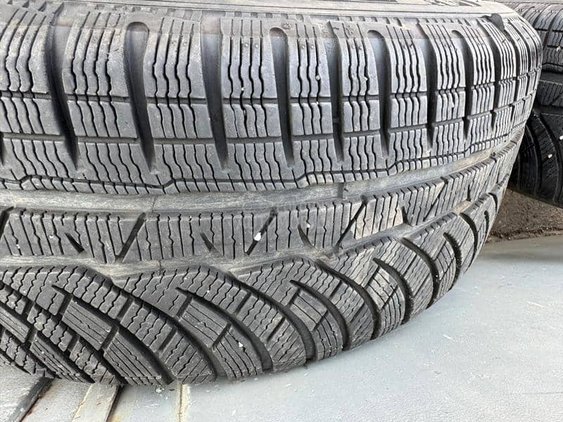 Michelin 245/50 R18 Zimska