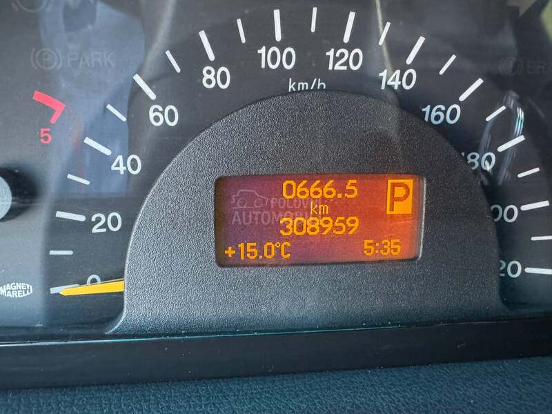 Mercedes Benz Viano 