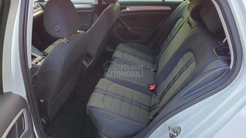 Volkswagen Golf 7 1.4/R line/CH