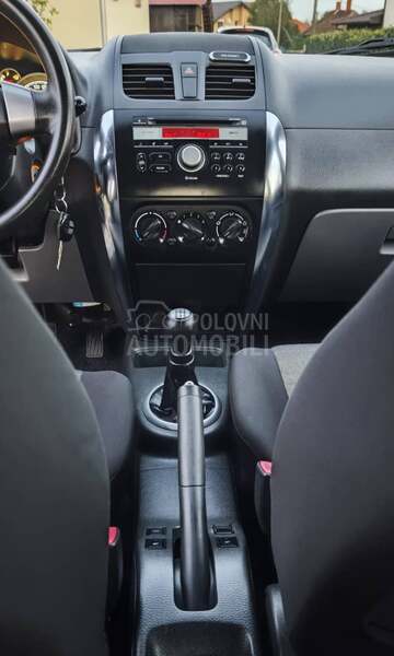 Suzuki SX4 1.6/4x4/CH