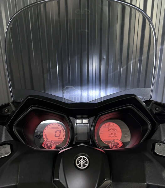 Yamaha X Max 250