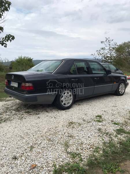 Mercedes Benz W124 