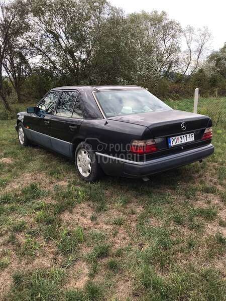 Mercedes Benz W124 