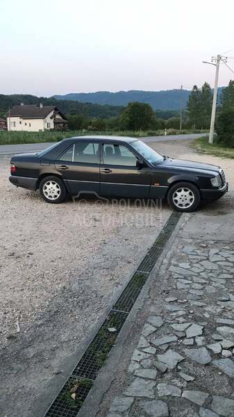 Mercedes Benz W124 