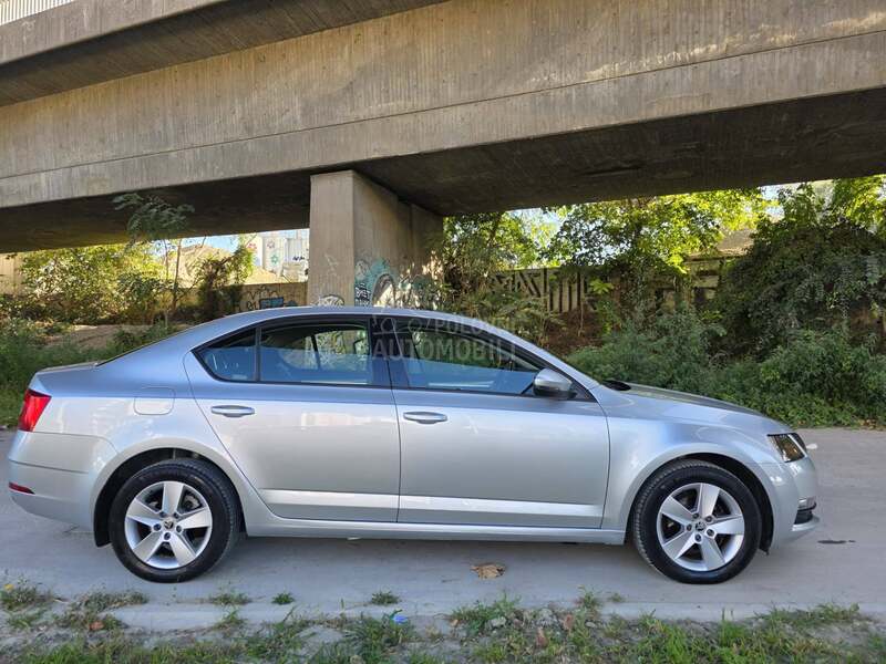 Škoda Octavia 1.6 TDI AMBITION