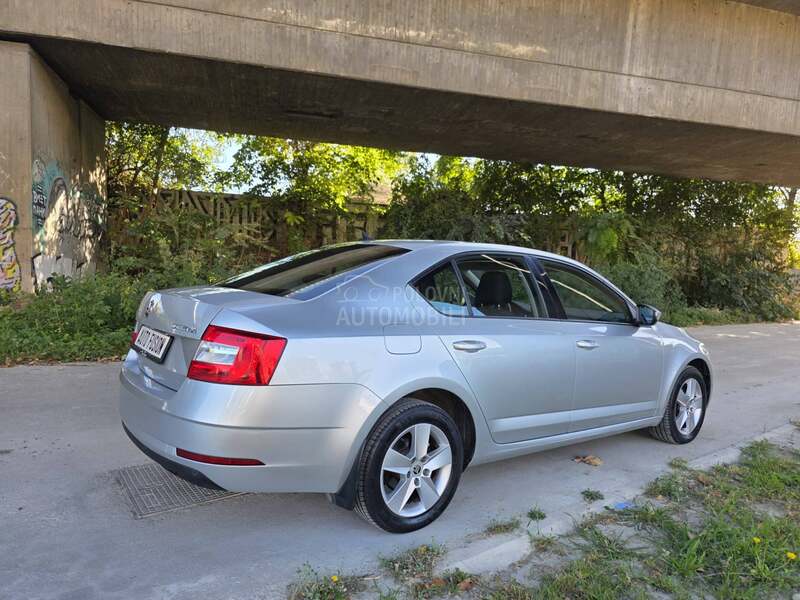 Škoda Octavia 1.6 TDI AMBITION