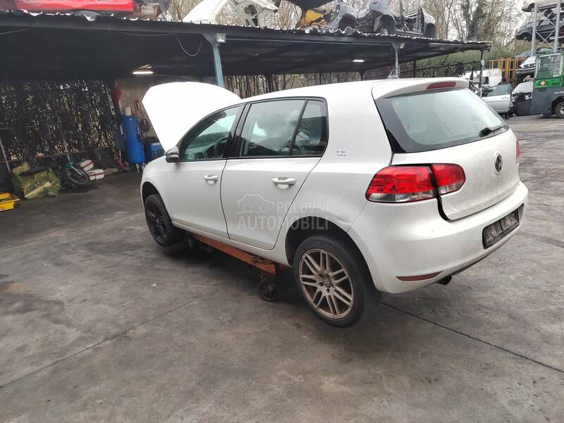 Volkswagen Golf 6 2010. god. -  kompletan auto u delovima