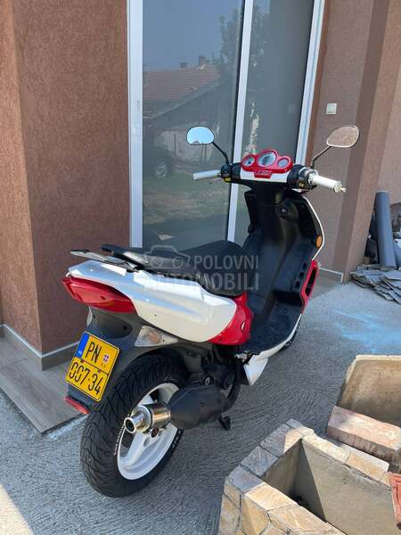 Peugeot speedfight 2