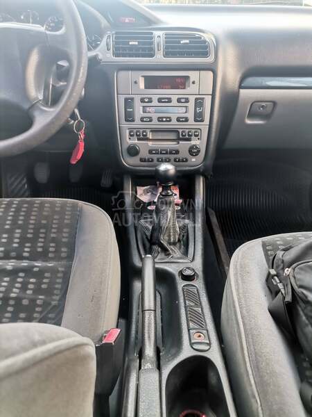 Peugeot 406 