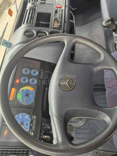 Mercedes Benz Atego 818