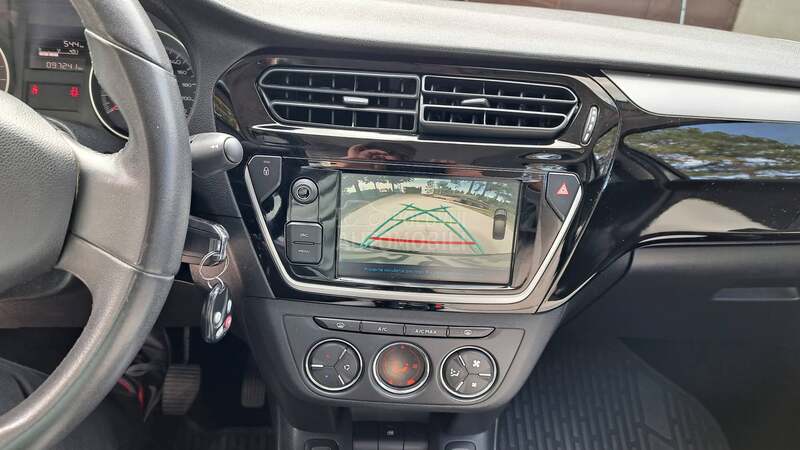 Peugeot 301 1.6 HDi Allure 100