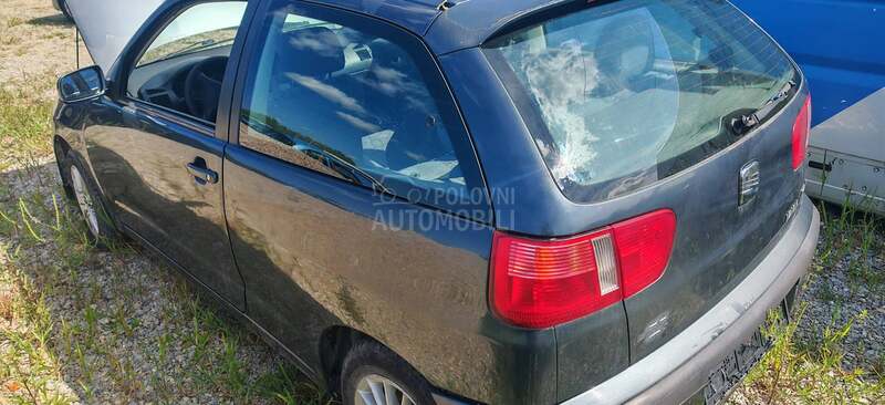 Seat Ibiza 1.4b 2001. god. -  kompletan auto u delovima