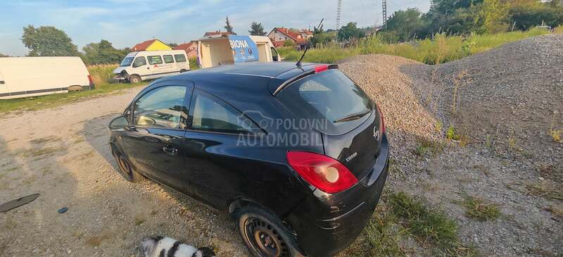 Opel Corsa D 1.3 d 2007. god. -  kompletan auto u delovima