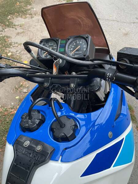 Suzuki DR 750 Big