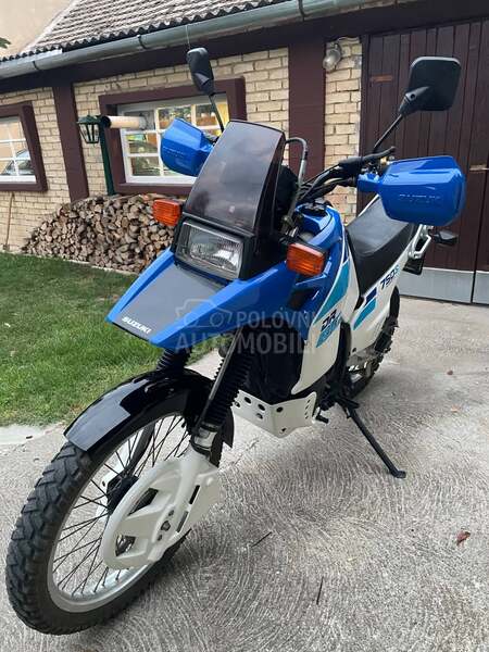 Suzuki DR 750 Big