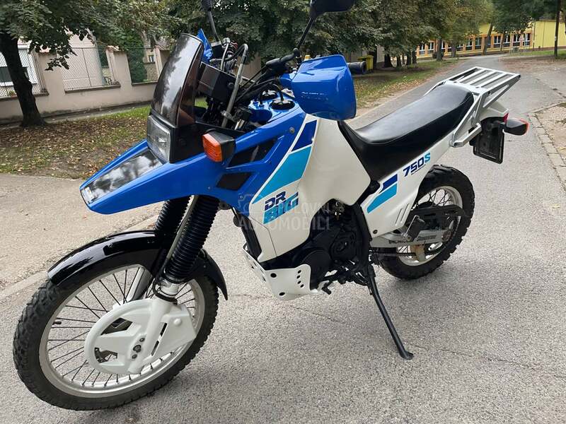Suzuki DR 750 Big