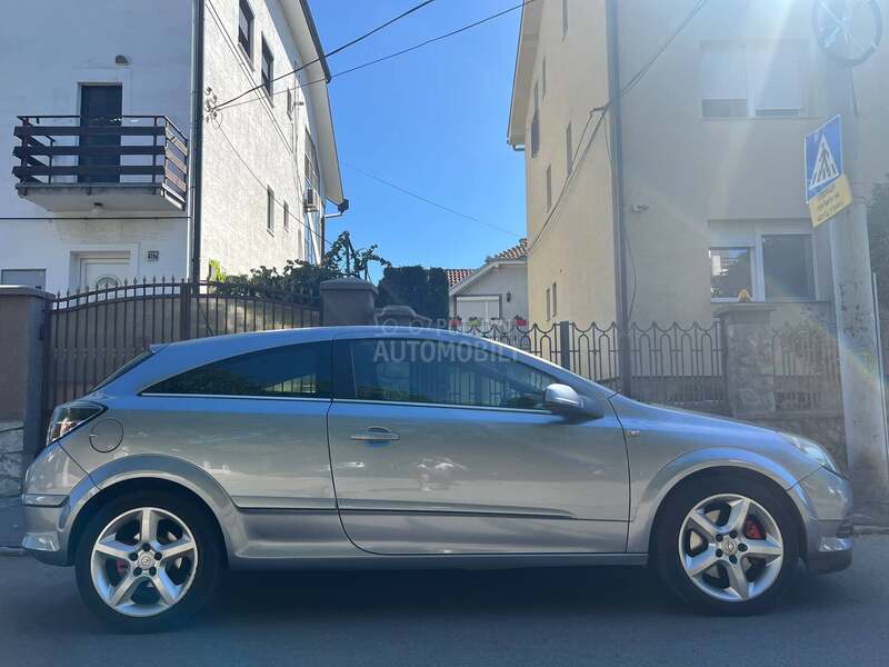 Opel Astra H gtc