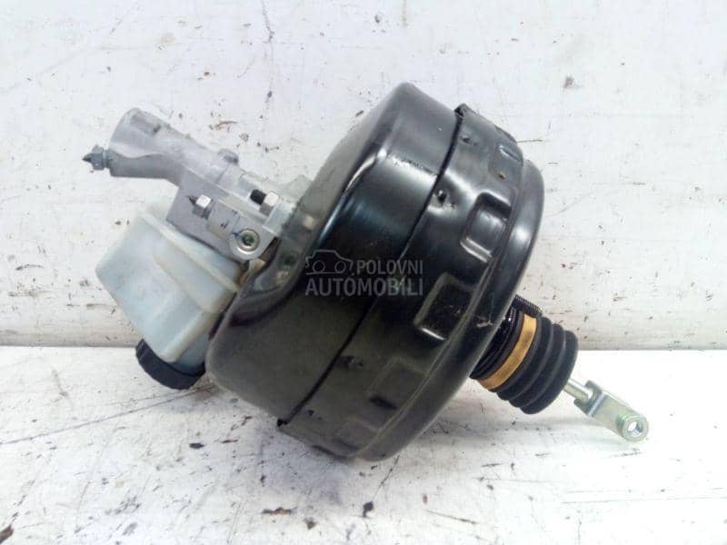 Kočiona servo pumpa