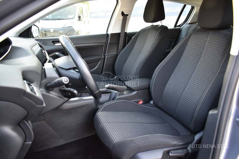 Peugeot 308 1.2 Active MT