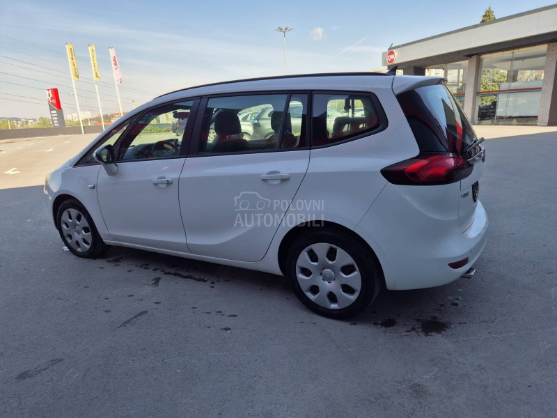 Opel Zafira 
