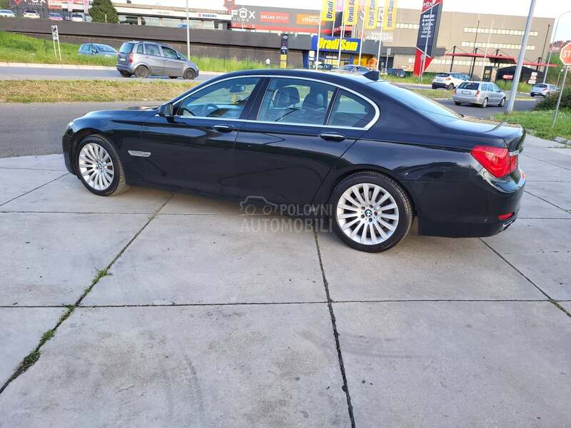 BMW 740 