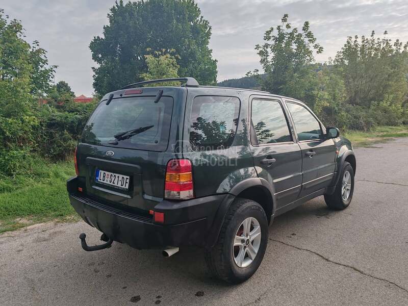 Ford Maverick 3.0i V6 4x4