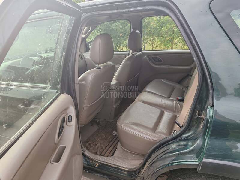 Ford Maverick 3.0i V6 4x4