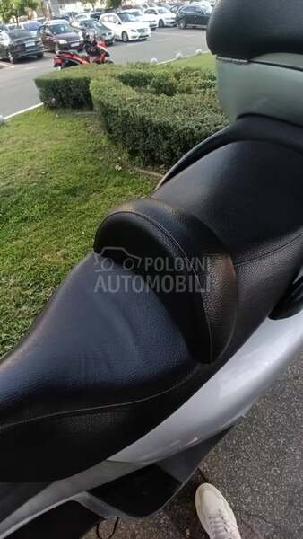 Piaggio x9