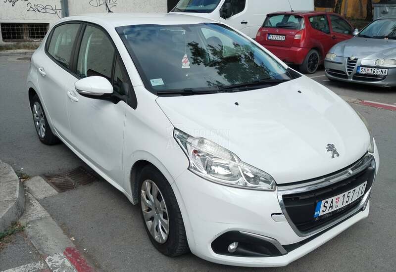 Peugeot 208 