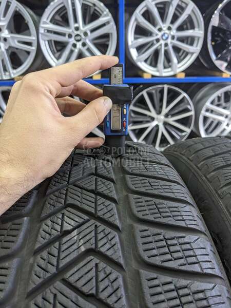 Pirelli 235/55 R19 Zimska