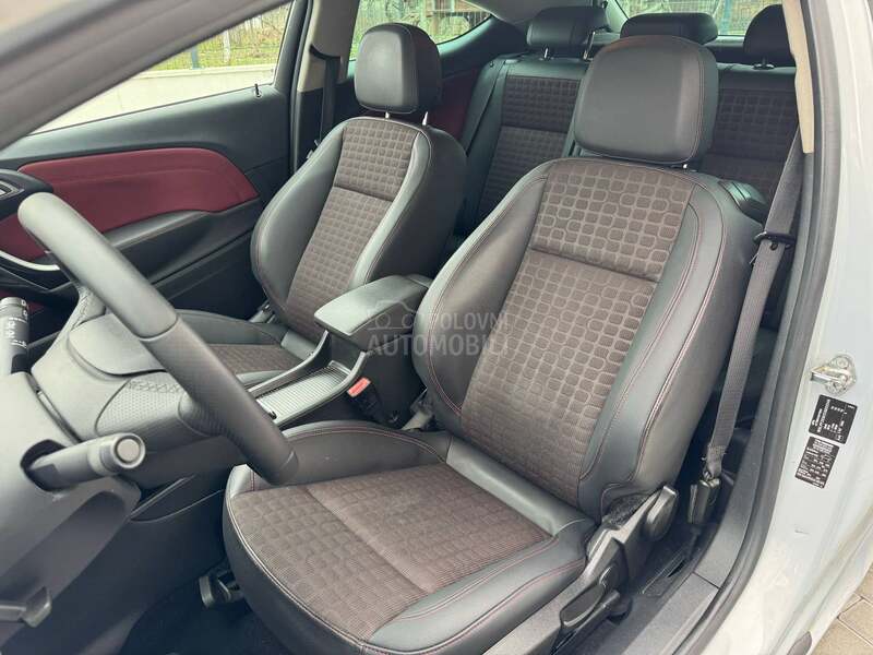 Opel Astra J GTC