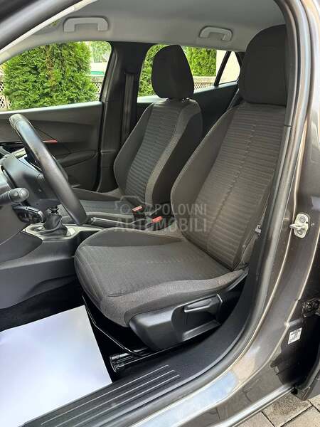 Peugeot 2008 1.5HDI/LED/N.A.V