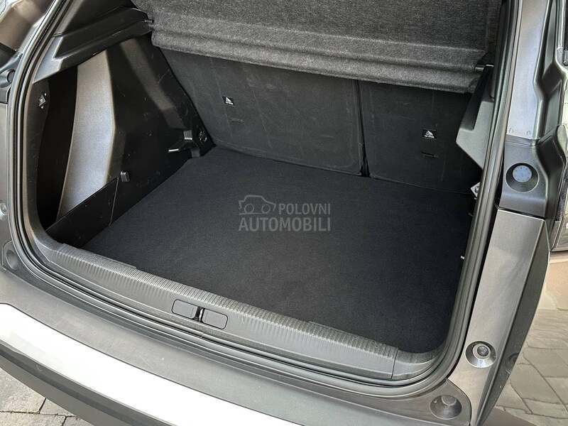 Peugeot 2008 1.5HDI/LED/N.A.V