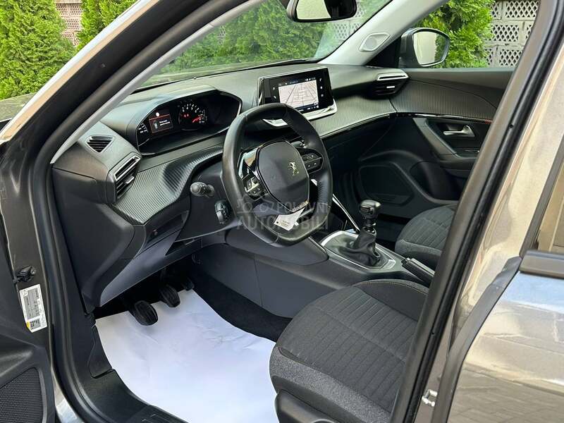 Peugeot 2008 1.5HDI/LED/N.A.V