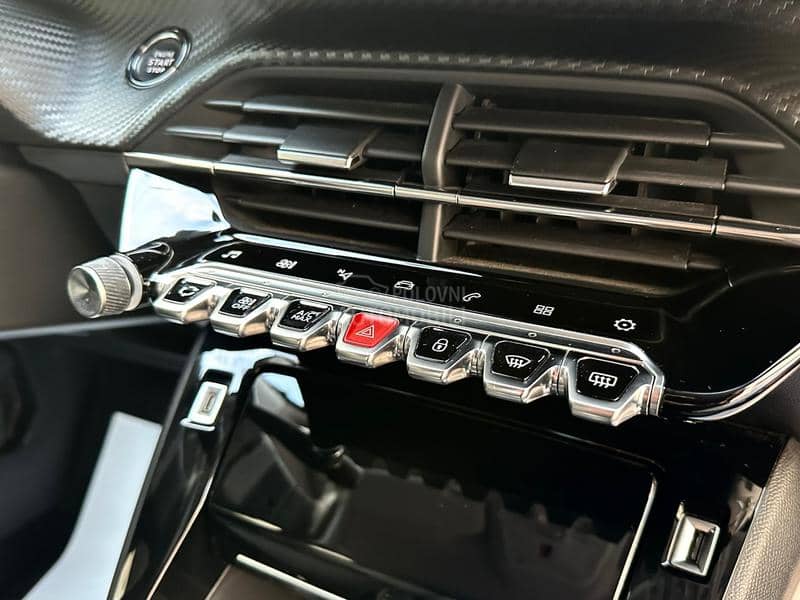 Peugeot 2008 1.5HDI/ALLURE/77000