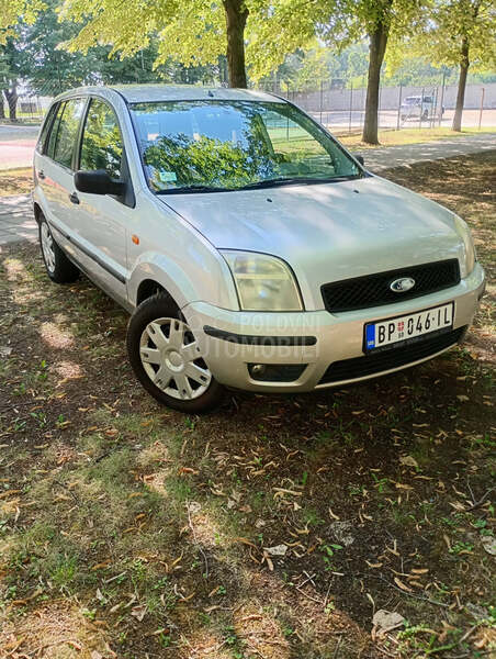 Ford Fusion 
