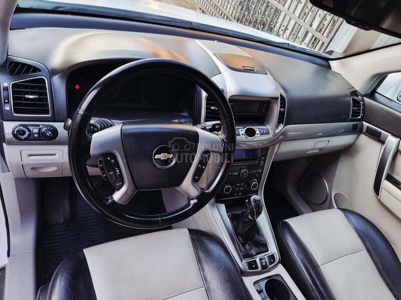Chevrolet Captiva 4x4 restaling NOV