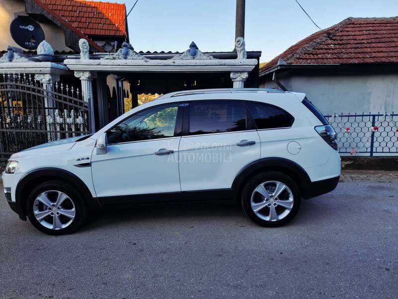 Chevrolet Captiva 4x4 restaling NOV