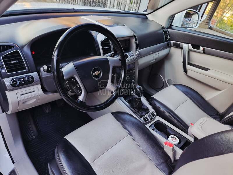 Chevrolet Captiva 4x4 restaling NOV