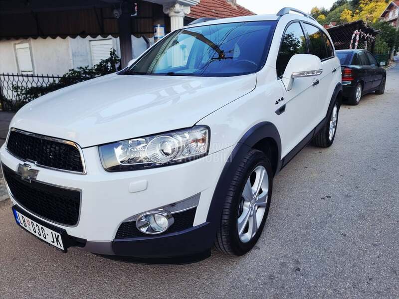 Chevrolet Captiva 4x4 restaling NOV