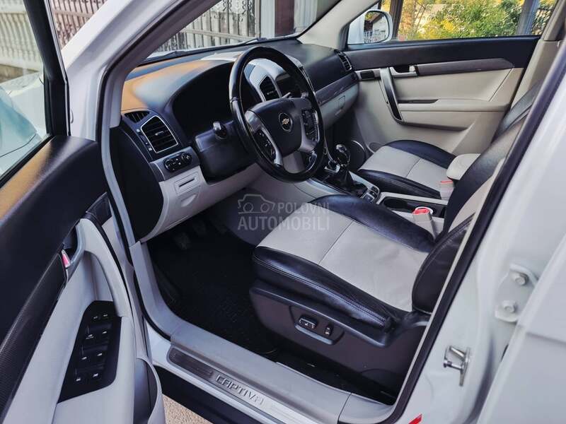 Chevrolet Captiva 4x4 restaling NOV