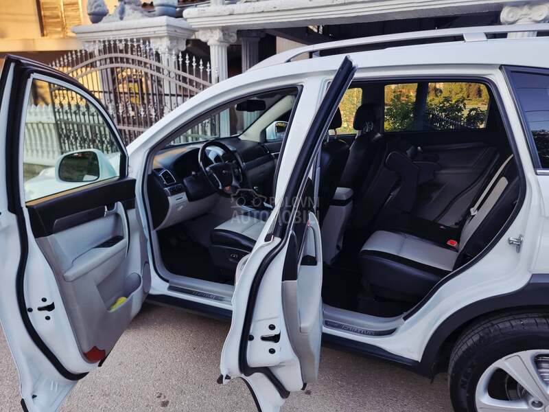 Chevrolet Captiva 4x4 restaling NOV