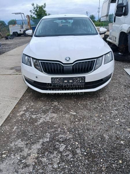 Škoda Octavia 2017. god. -  kompletan auto u delovima
