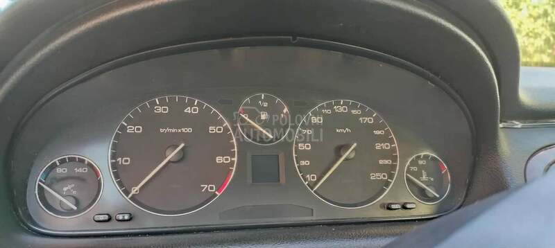 Peugeot 607 