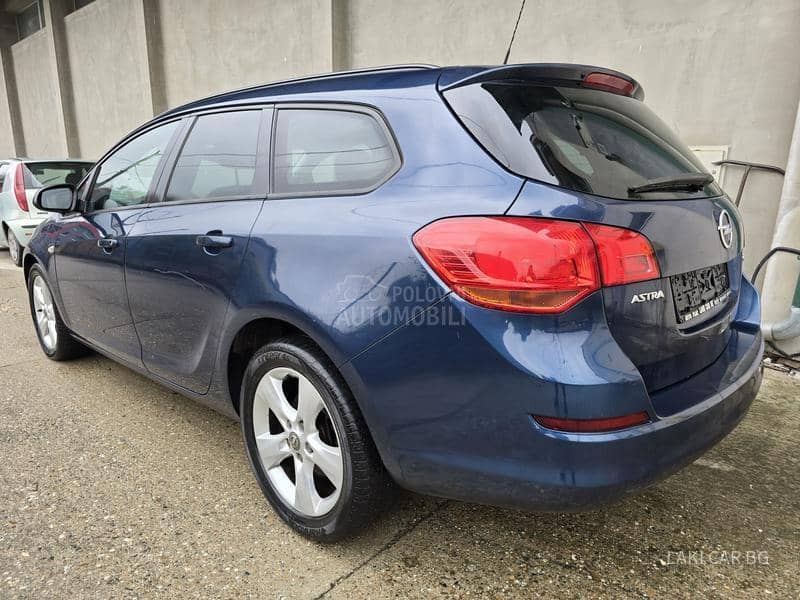 Opel Astra J SW 1.7 CDTI 6b