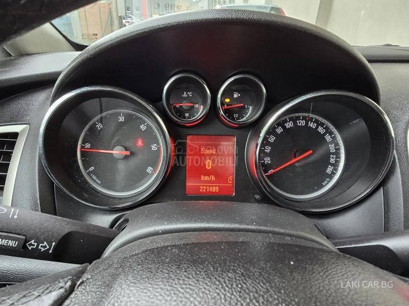 Opel Astra J SW 1.7 CDTI 6b