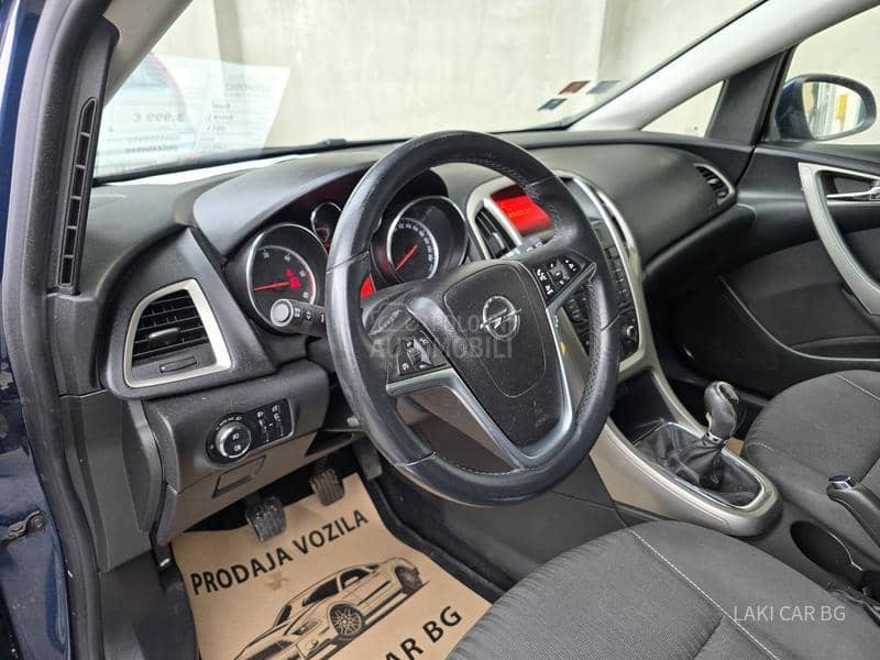 Opel Astra J SW 1.7 CDTI 6b